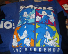 4 poses Sonic shirt