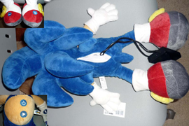 MP3 playing Sonic Plush back