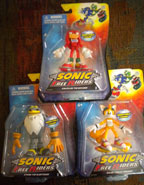 3 Sonic Free Riders Figures in box 