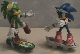 Sonic the Hedgehog & Jet the Hawk figure poses