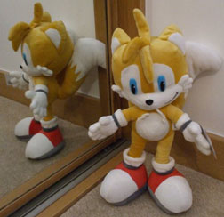 Play Tails