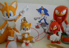 Sonic danglers comparison with Jazwares