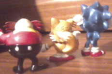 Robotnik, Tails, Sonic back