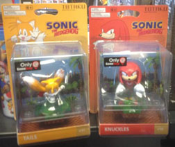 Totaku Figure Tails & Knuckles boxed