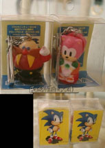 Amy and Eggman keychains